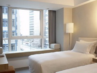 ����� Hotel Jen