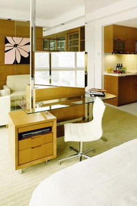 ����� Lanson Place