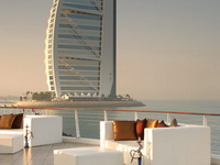  Jumeirah Beach Hotel