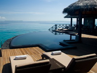 ����� Beach House Iruveli