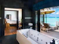 ����� Beach House Iruveli