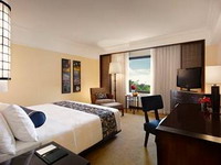 ����� The Peninsula Manila