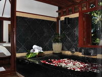 ����� The Surin Phuket (����� ���)